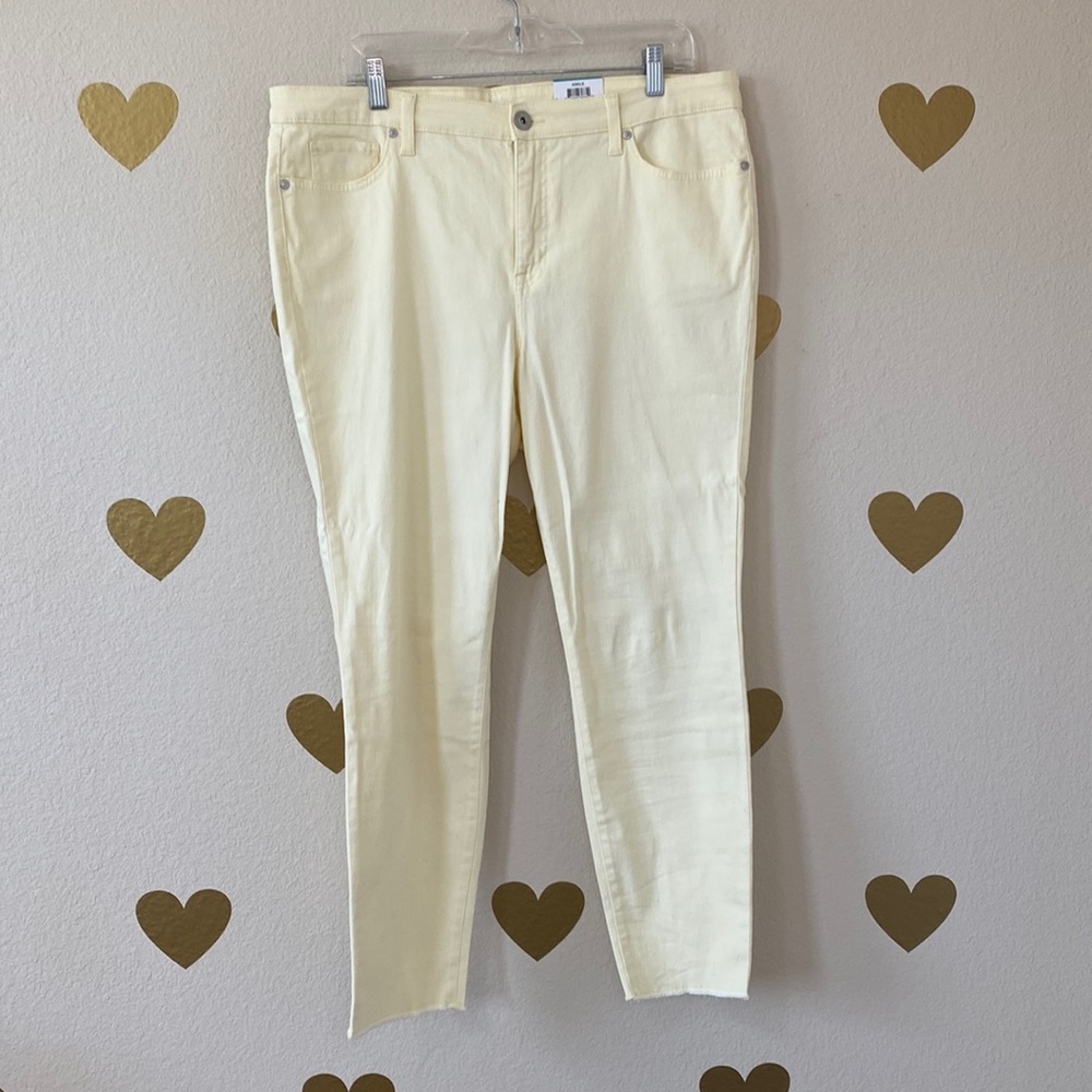 Style & Co ankle pant size 16 in French butter